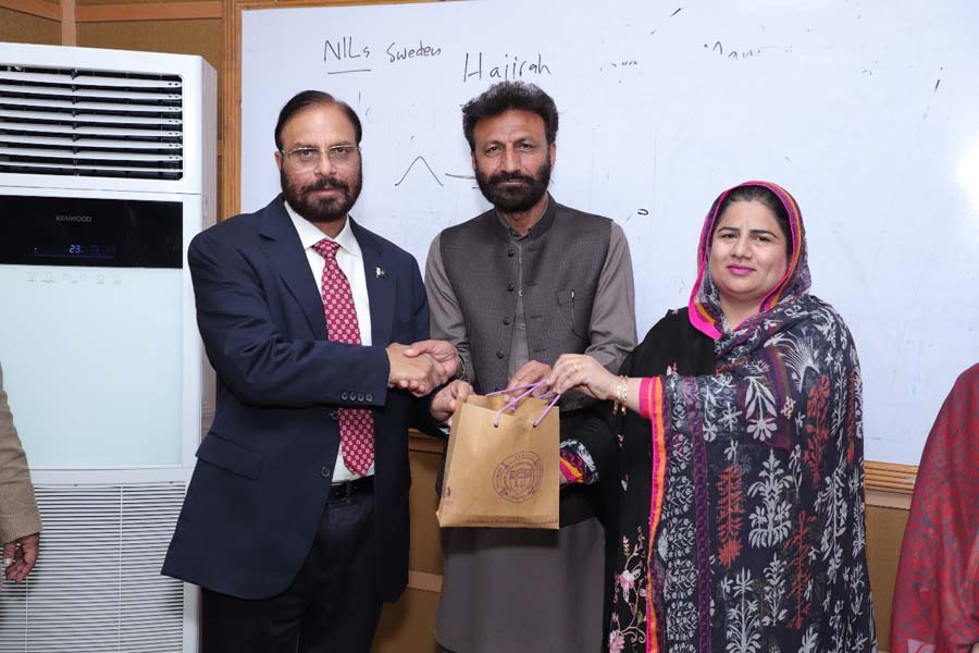 Certificate Distribution